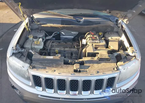 2016 Jeep Compass Sport из США, поврежденный, VIN 1C4NJCBA2GD634004